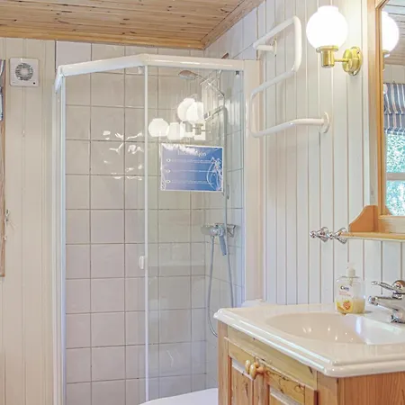 Casa de Férias In Lindesnes With Sauna Svenevik