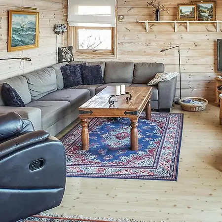 Nyaraló In Lindesnes With Sauna *